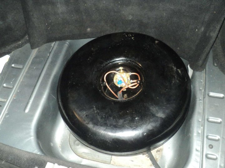 Гбо бублик. Газовый баллон 55 литров бублик. Баллон газовый тороидальный агт-42 (600*200). Газ бублик. Газ под запаску 2 поколения.