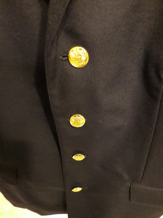 пуговицы на мундир полиции. пуговицы на китель. пуговицы на китель. пуговицы немецких солдат времен вов. пуговица на китель мвд.