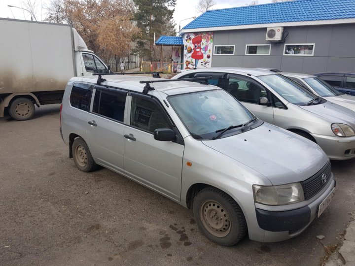 Крылья пробокс. Тойота Пробокс 2003. Рейлинги Toyota Probox. Toyota Probox багажник. Тойота Пробокс с рейлингами.