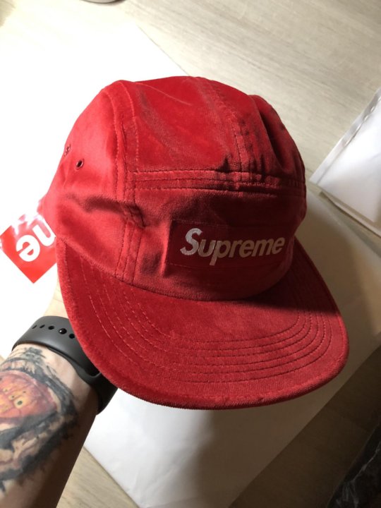 red velvet supreme hat