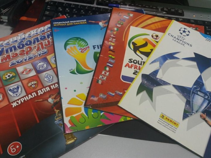 Альбом для наклеек panini. Panini наклейки. Стикеры Панини. Panini Sticker album. Panini наклейки ассорти альбомы.