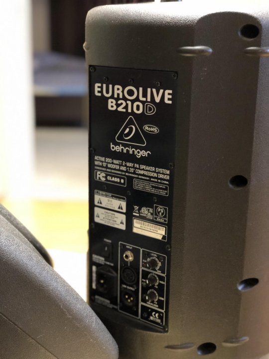 Behringer eurolive b115d