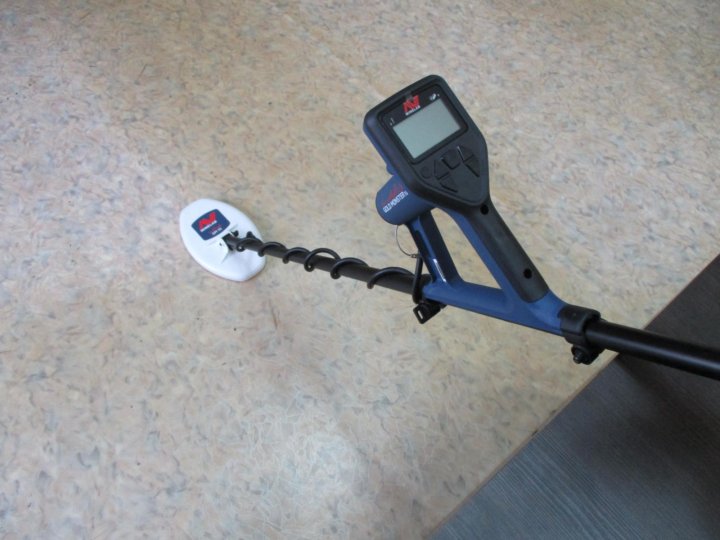 Minelab 1000. Голд монстр 1000. gold monster 1000. металлоискатель за 1000 рублей.