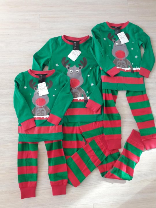 Комплект Новогодних Пижам В Стиле Family Look Комплект Новогодних Пижам В Стиле Family Look
