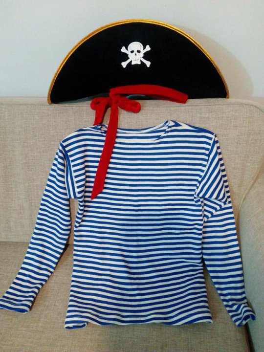 Пират в тельняшке костюм