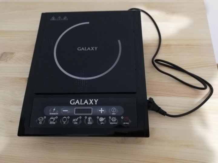 Индукционная galaxy. Индукционная плитка Galaxy gl 3053. Плита Galaxy gl 3053. Плитка индукционная Galaxy gl3057. Плитка индукционная Galaxy gl3053 переходник.