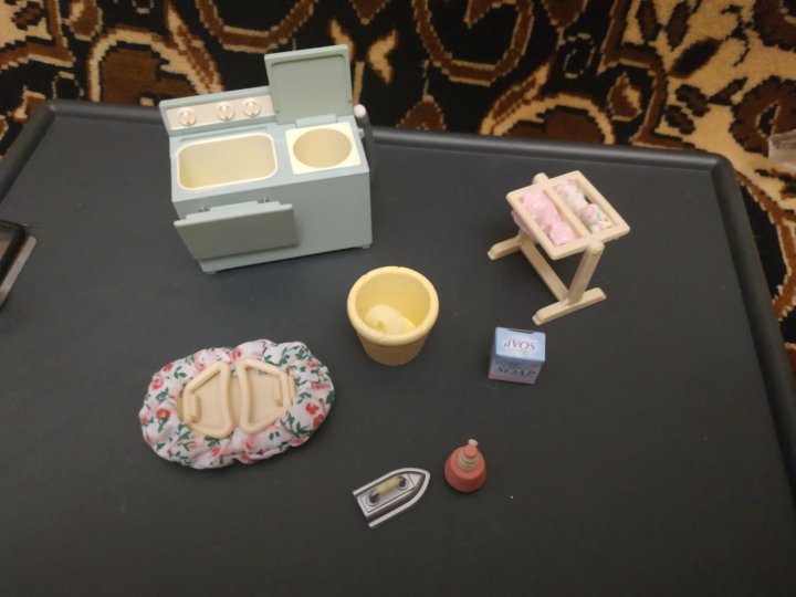 prodayu sylvanian families stiralnaya