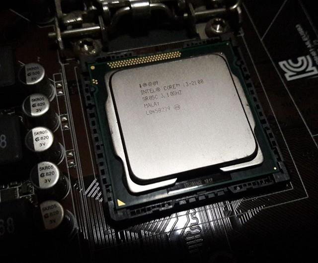 Intel core i3 lga1155. Core i3-2100 lga1155 3.1 ГГЦ/0.5+3мб. Intel Core i3 2100. I3 2100 Socket. Intel(r) Core(TM) i3-2100 CPU @ 3.10GHZ.