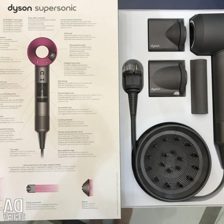 В чем отличие фенов дайсон. Фен Дайсон коробка оригинал. Фен Dyson Supersonic hd03. Фен Дайсон вилка. Фен Дайсон упаковка.