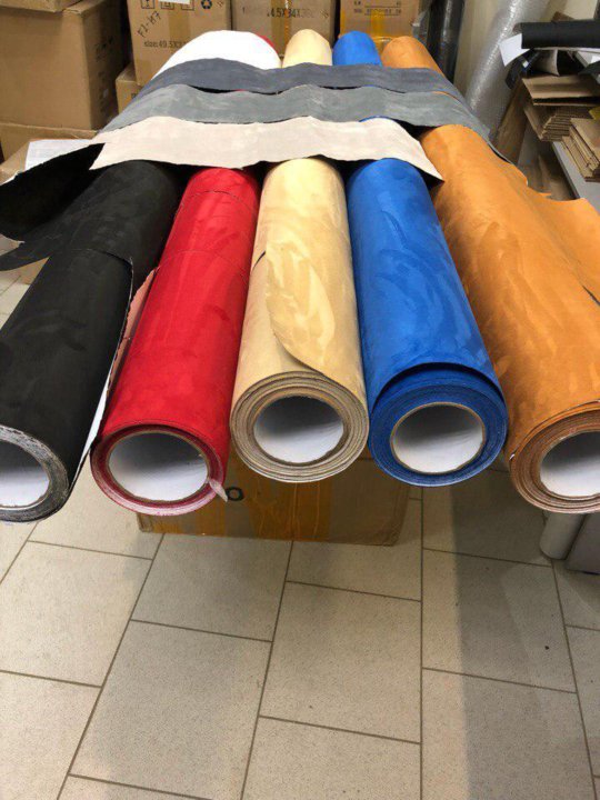 Самоклеющаяся ткань алькантара. Самоклеющаяся ткань. Алькантара премиум. Самоклеющаяся кожа пвх. Самоклеющаяся замша.