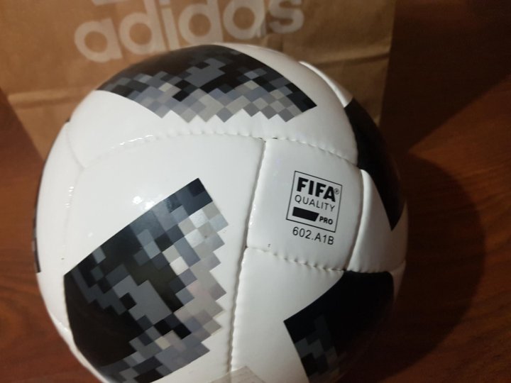 Adidas Telstar 2019