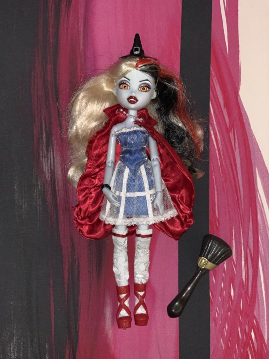 Кукла Bratzillaz Vampelina – купить в Москве, цена 800 руб., продано 13  февраля 2019 – Игрушки и игры