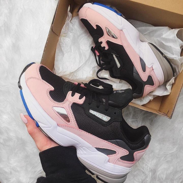 Adidas Falcon Kylie Jenner