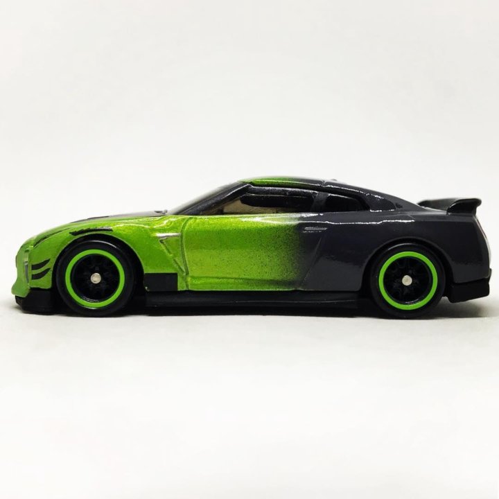 nissan gtr guaczilla hot wheels