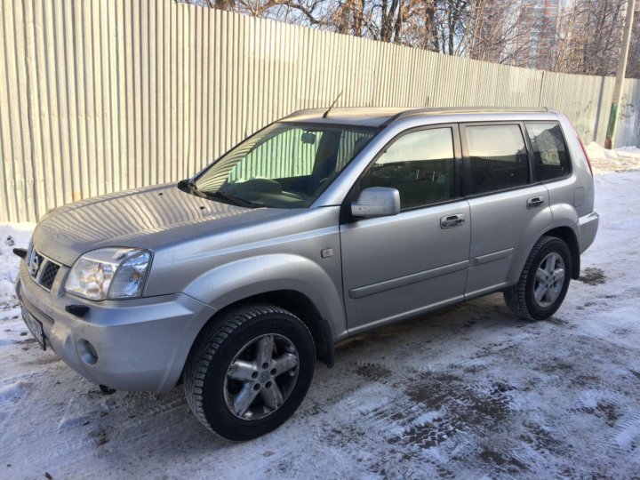 Ниссан х трейл 2005г. Nissan x-Trail 2005. X-Trail 2005. Машина после ДТП Нисан х- траил 2005г. Машина после ДТП Ниссан х- Трейл 2005г в черном цвете летом.