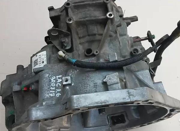 Акпп лачетти 1. Контрактная акпп лачетти 1. Акпп aw81-40le chevrolet lacetti. Aw81-40le акпп. Машина лачетти автомат коробка.