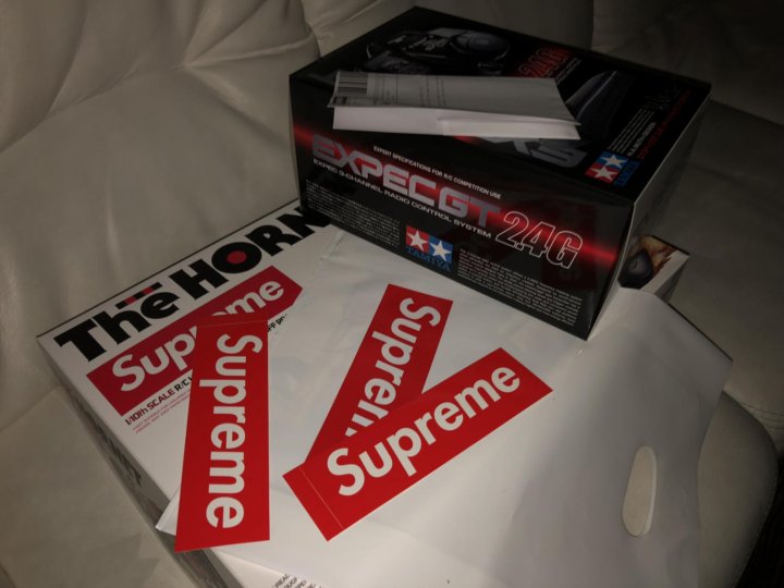 supreme rc car