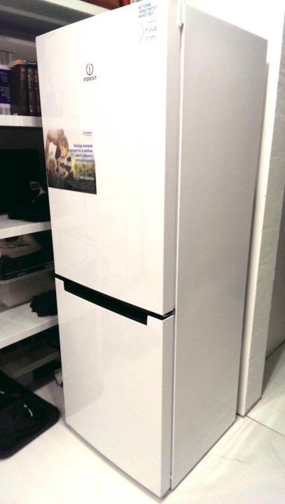 Холодильник индезит 4180 w. Холодильник Индезит ITR 4180 S.