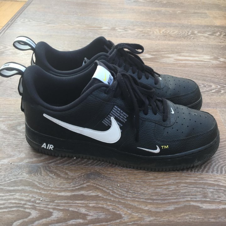 Air force 1 lv8 utility b best sale