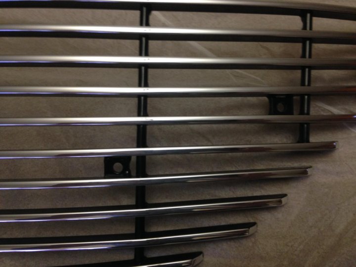 Накладки нержавейка golf 7. Накладки на пороги ланос 1. Накладки из нержавейки. Накладки из нержавейки на камаз. Накладка из нержавейки.