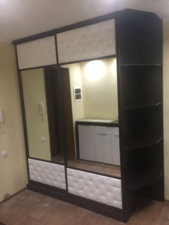 фабрика шкафов купе. встроенные шкафы воронеж. шкаф купе трехстворчатый. шкафы-купе в воронеже фото. двери купе венге с зеркалом и рисунком.