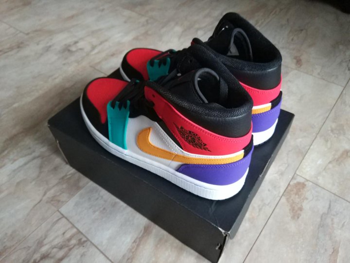 jordan 1 multicolor on feet