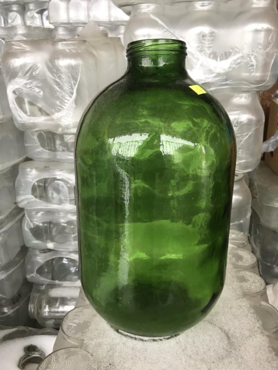 Бутыль 8 л. Бутылка 10 литров. Бутыль стеклянная 10 литров. ПЭТ бутылка 10 литров. Бутыль 10л с широким горлом.
