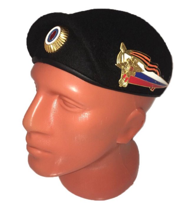 Как выглядит черный берет