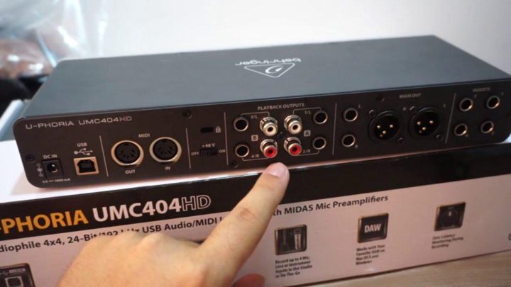 Звуковая карта behringer umc404hd