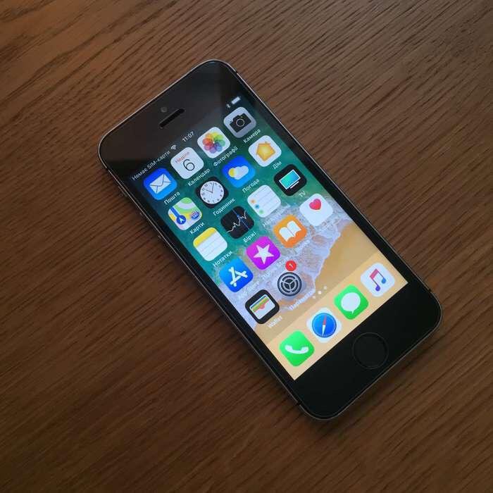 Айфон16е. Iphone 3gs. Как будет выглядеть айфон 16. Iphone se черный авито. Айфон se в руке.