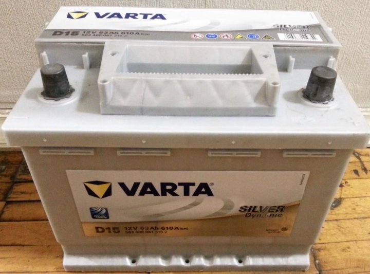 Silver dynamic. Varta Silver Dynamic d15. Аккумулятор Varta Silver Dynamic d15. Варта д15 Сильвер. Варта Сильвер динамик 80 Ач d15.