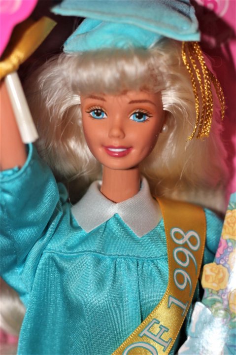 graduation barbie 1998