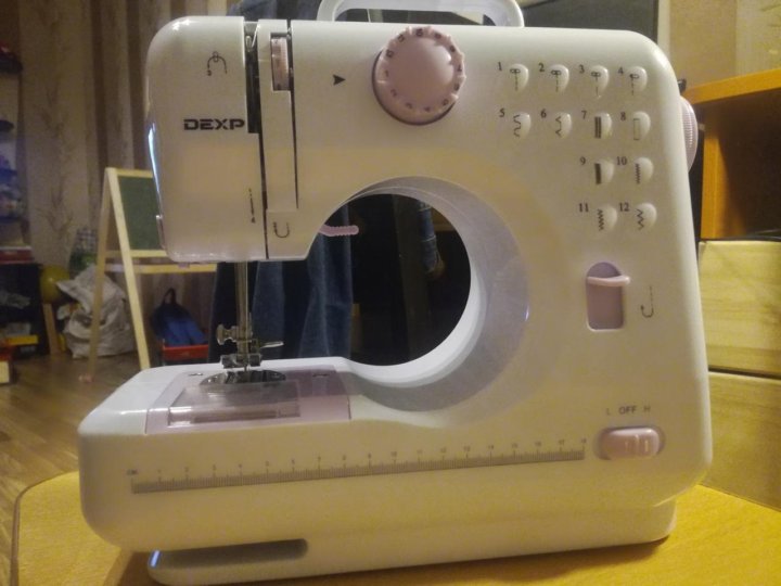 Швейная машинка дехр. DEXP SM 1200 швейная. DEXP SM 1200 швейная машинка шпулька. Швейная машинка DEXP SM 264ew. Нижняя нить DEXP SM-1200