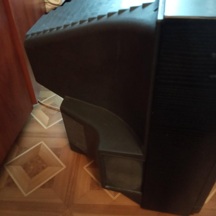 Xabarovskdan yalangoch qizlarning telefon raqamlari bilan fotosuratlari