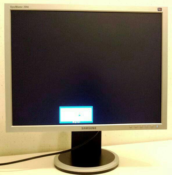монитор ламповый philips. Vx2418. мониторы синхронизация. нерентабельные мониторы синхронизация. монитор синхронизация.