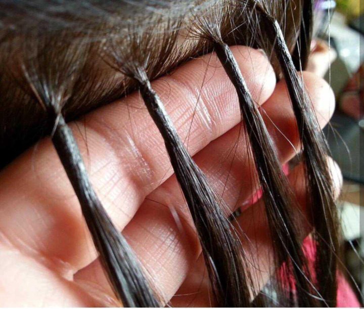 Цветные пряди натуральных волос на кератиновой капсуле для наращивания