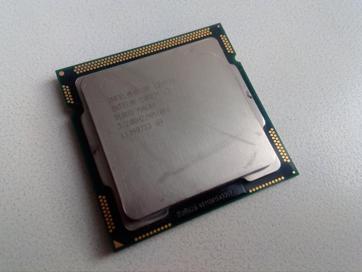 Core i3 550. Intel xeon slblc malay 2.66ghz 8m l125b448. i3 550.