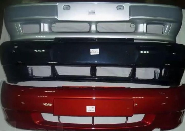 Покрасить бампер ваз. Крашенный бампер 21232. Покрасить бампер. Покраска бампера ваз 2110. Покрасить бампер ваз.