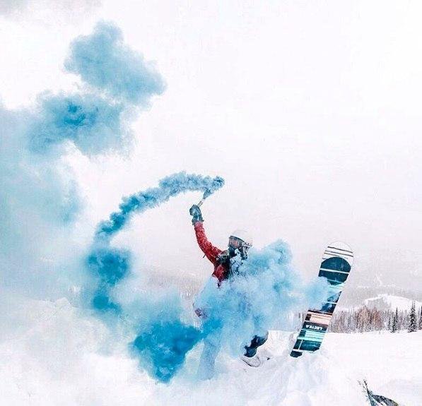 Р¦РІРµС‚РЅРѕР№ РґС‹Рј Рё Р»С‹Р¶РЅРёРєРё