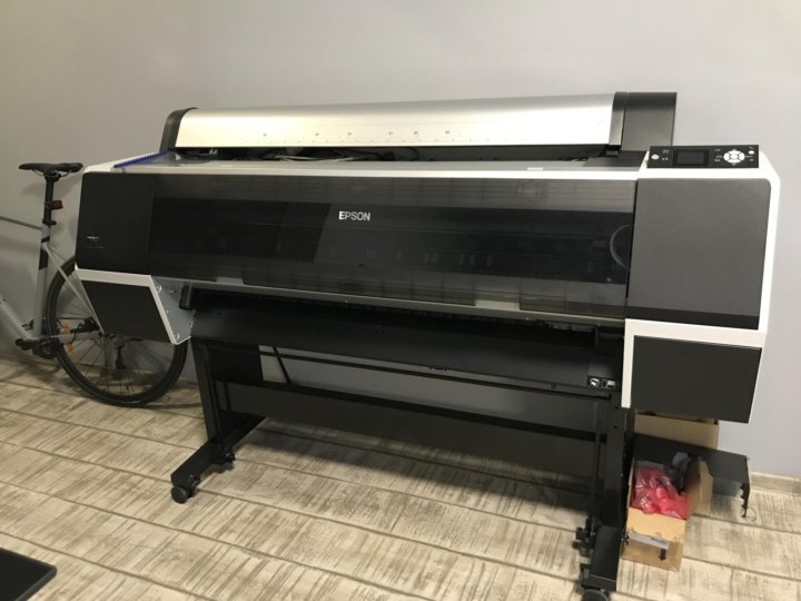 Плоттер бу. Плоттер epson stylus pro 9700. epson 9700. epson pro 9700.