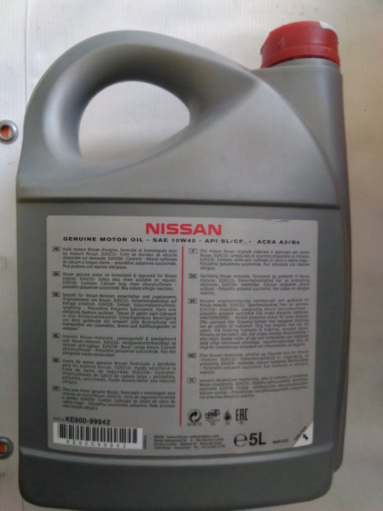 Срок годности моторного масла. Масло Nissan Motor Oil 10w 40. Срок годности моторного масла Ниссан 5w40. Ниссан 10в40. Масло в Ниссан рекомендации.