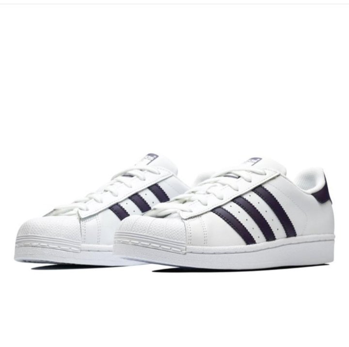 Белорусские легенды суперстар скажите детям. Adidas Superstar (Core Black/White). Adidas Superstar Purple Black. Легендарные кроссовки adidas. Adidas кеды Superstar немецкая сборная.