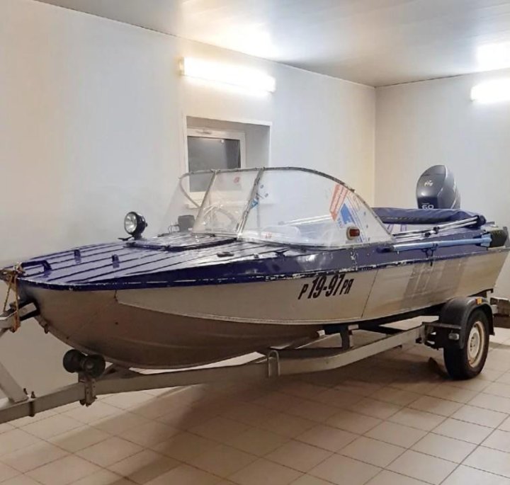 Казанка 5м1. Лодка Казанка 5м4. Моторная лодка Казанка 5м4. Лодка Казанка 5. Лодка Казанка 5м с завода