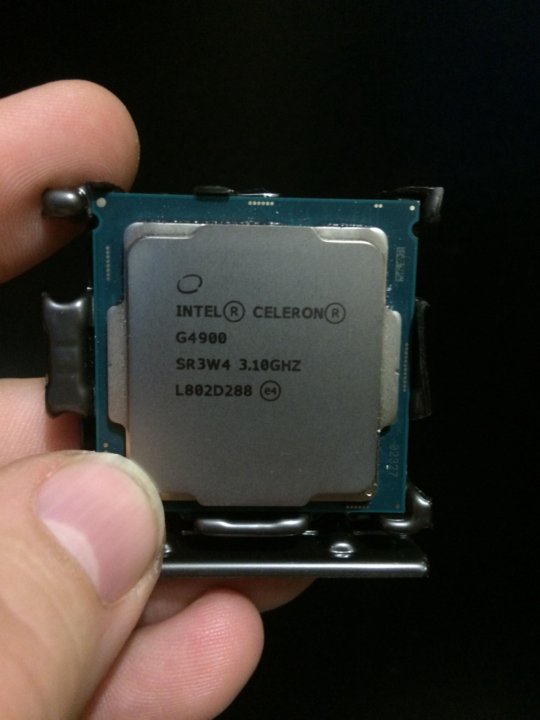Celeron g4900 Celeron g4900