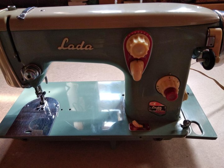 Швейная машинка LADA 236-1 купить