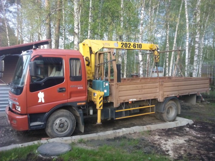 Услуги манипулятора тюмень. Воровайка 15 тонн. Манипулятор Томск. Манипулятор Тюмень
