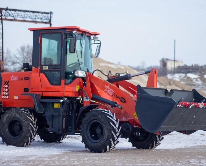 2. Redstar 2000gt погрузчик. Фронтальный погрузчик redstar. Фронтальный погрузчик redstar 3000. Redstar 2000gt погрузчик.