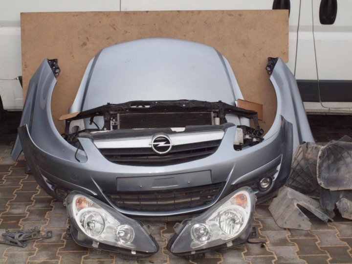 Разбираю opel corsa d