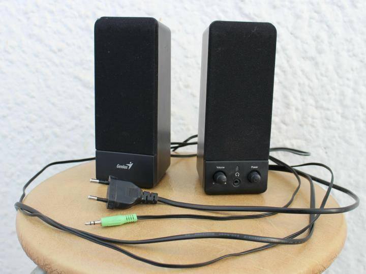 Колонки genius 2. Колонки genius sp-s110 black. 0 genius sp-s110. Колонки genius sp-s201. Колонки genius sp-s100 схема.