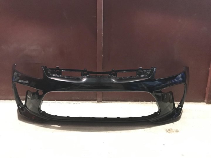 Бампер темнее. Черный бампер нива 21213. Передний бампер цивик 4д. Ваз 2114 с черными бамперами. Бампер приора 2 передний портвейн.